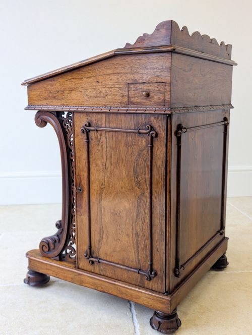 fig 1. Antique William IV Rosewood Davenport by W&C Wilkinson c.1835