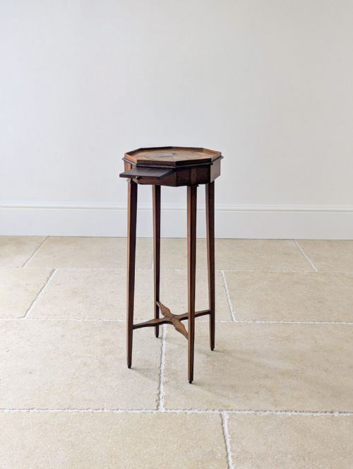 ANTIQUE GEORGIAN MAHOGANY OCTAGONAL SHERATON URN STAND C1780