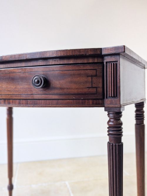 ANTIQUE REGENCY MAHOGANY BOWFRONTED SIDE TABLE C1820 - ADDITIONAL PHOTO 4