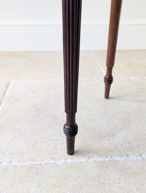 ANTIQUE REGENCY MAHOGANY BOWFRONTED SIDE TABLE C1820 - ADDITIONAL PHOTO 10