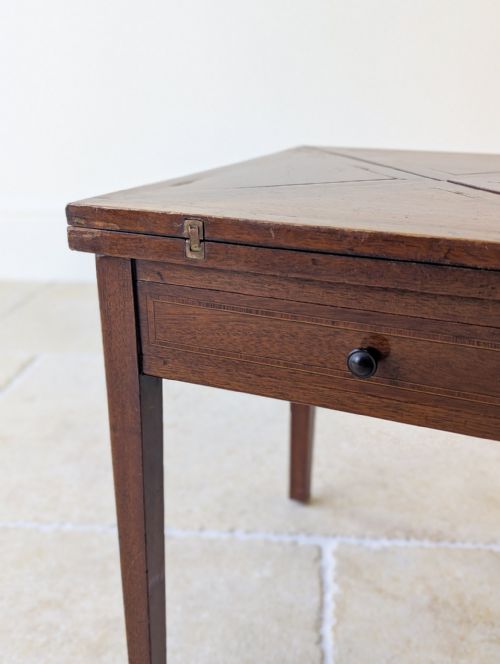 ANTIQUE EDWARDIAN MAHOGANY DIMINUTIVE ENVELOPE CARD TABLE C1910 - ADDITIONAL PHOTO 9