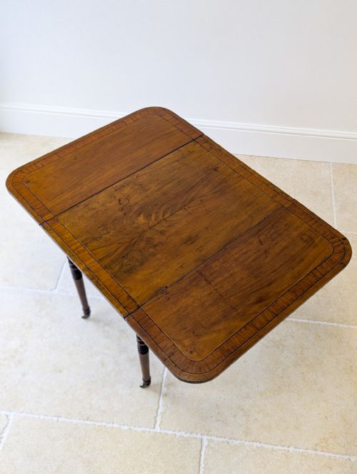 ANTIQUE REGENCY MAHOGANY PEMBROKE TABLE C1820 - ADDITIONAL PHOTO 2