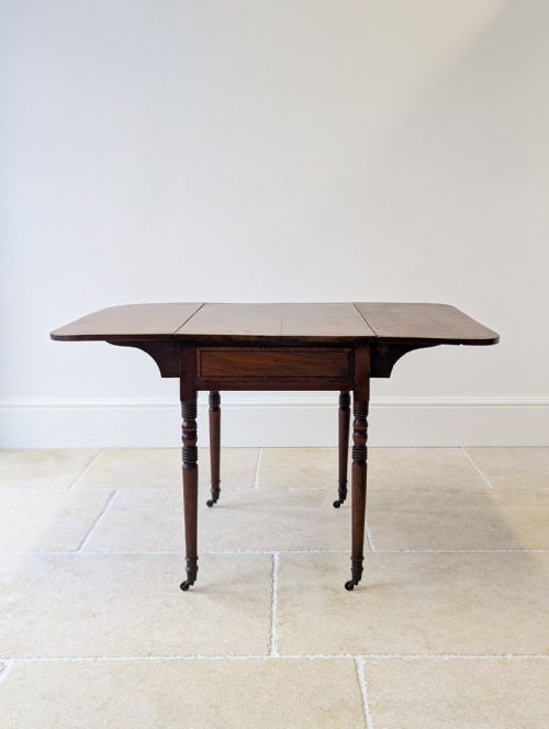 ANTIQUE REGENCY MAHOGANY PEMBROKE TABLE C1820 - ADDITIONAL PHOTO 4