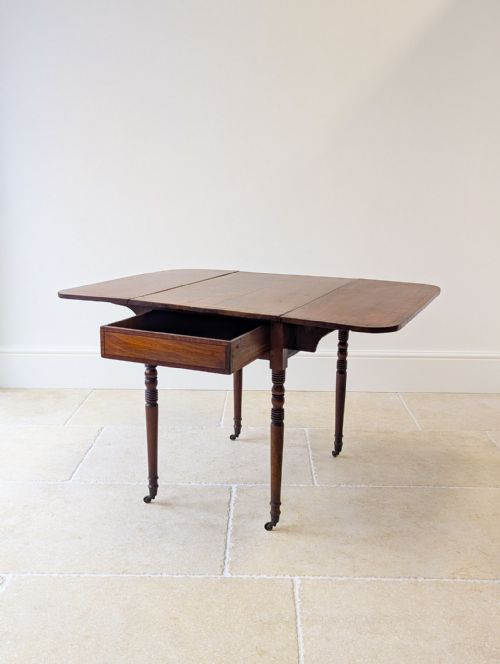 ANTIQUE REGENCY MAHOGANY PEMBROKE TABLE C1820 - ADDITIONAL PHOTO 11