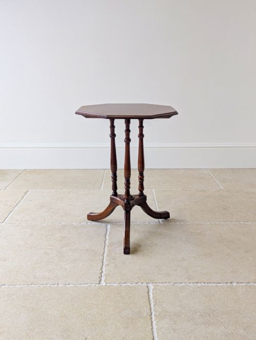 ANTIQUE REGENCY MAHOGANY OCTAGONAL OCCASIONAL TABLE C1820