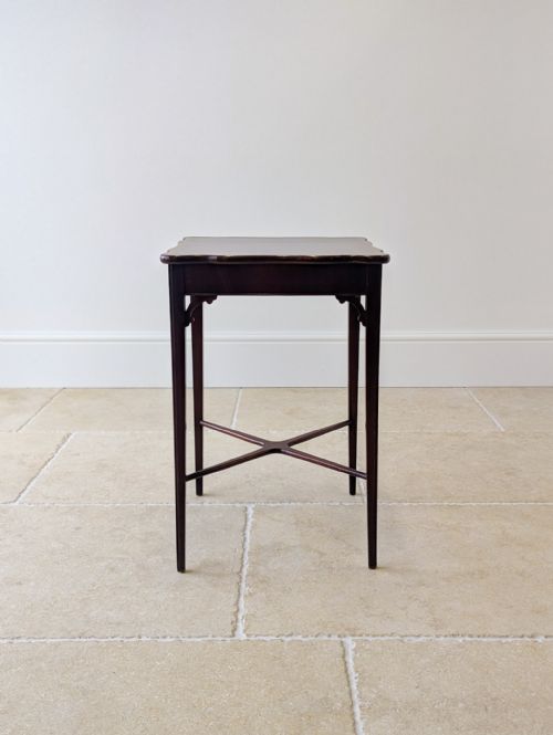 ANTIQUE EDWARDIAN MAHOGANY OCCASIONAL TABLE C1900 - ADDITIONAL PHOTO 2