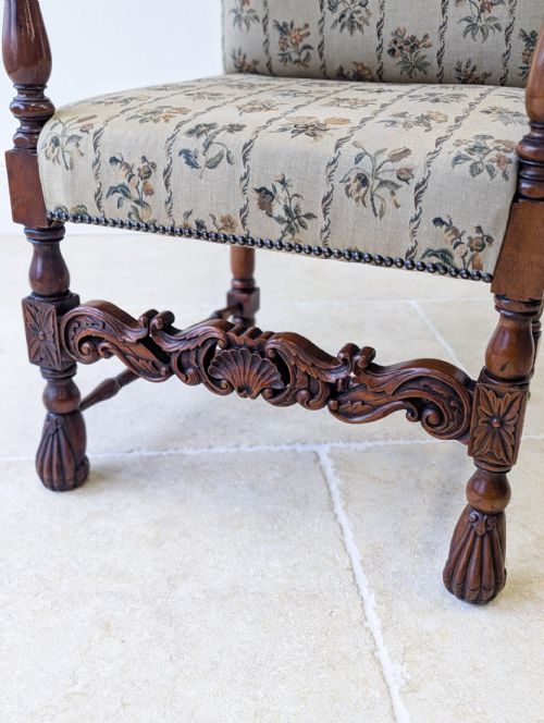 PAIR OF ANTIQUE VICTORIAN WALNUT OPEN ARMCHAIRS C1890 - ADDITIONAL PHOTO 3