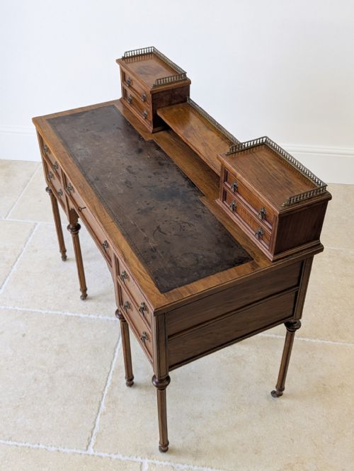 ANTIQUE VICTORIAN WALNUT WRITING DESK C1880 - ADDITIONAL PHOTO 10