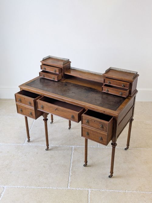 ANTIQUE VICTORIAN WALNUT WRITING DESK C1880 - ADDITIONAL PHOTO 11