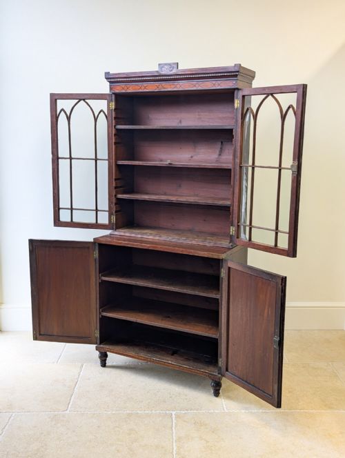 ANTIQUE GEORGIAN MAHOGANY BOOKCASE CABINET C1800 - ADDITIONAL PHOTO 2