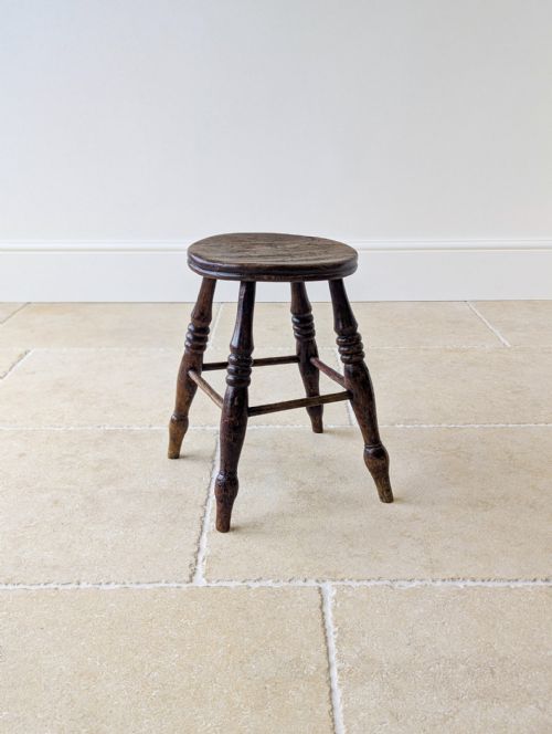 ANTIQUE EARLY VICTORIAN ELM BEECH COUNTRY STOOL C1850