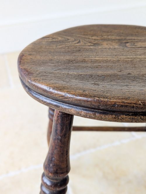 ANTIQUE EARLY VICTORIAN ELM BEECH COUNTRY STOOL C1850 - ADDITIONAL PHOTO 3