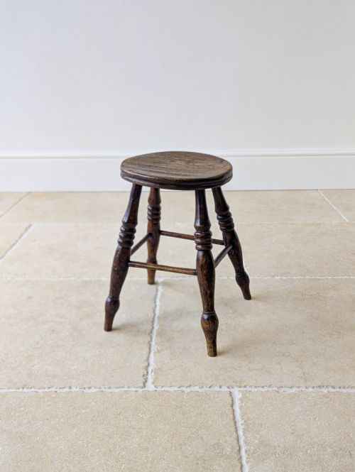 ANTIQUE EARLY VICTORIAN ELM BEECH COUNTRY STOOL C1850 - ADDITIONAL PHOTO 4