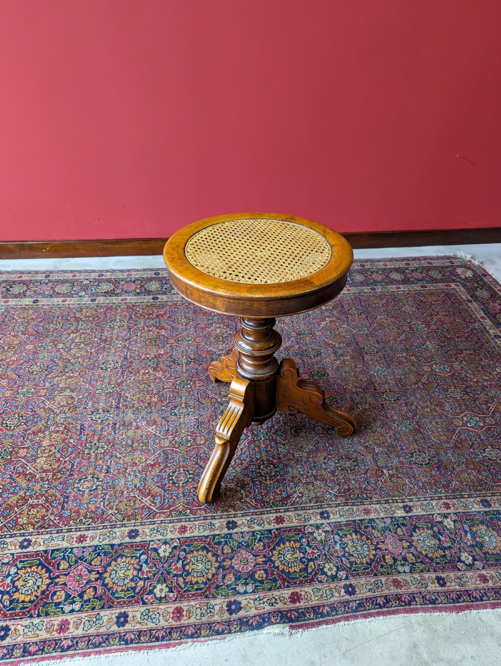 Antique Victorian Walnut Height Adjustable Circular Piano Stool View VII