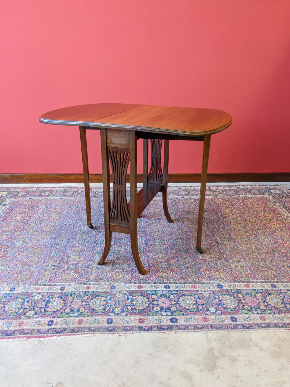Antique Edwardian Mahogany Sutherland Table / Small Drop Leaf Side Table