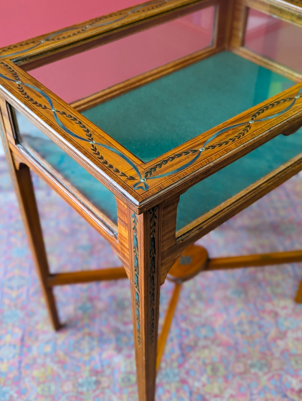 Antique Victorian Satinwood Bijouterie Table / Vitrine View VIII