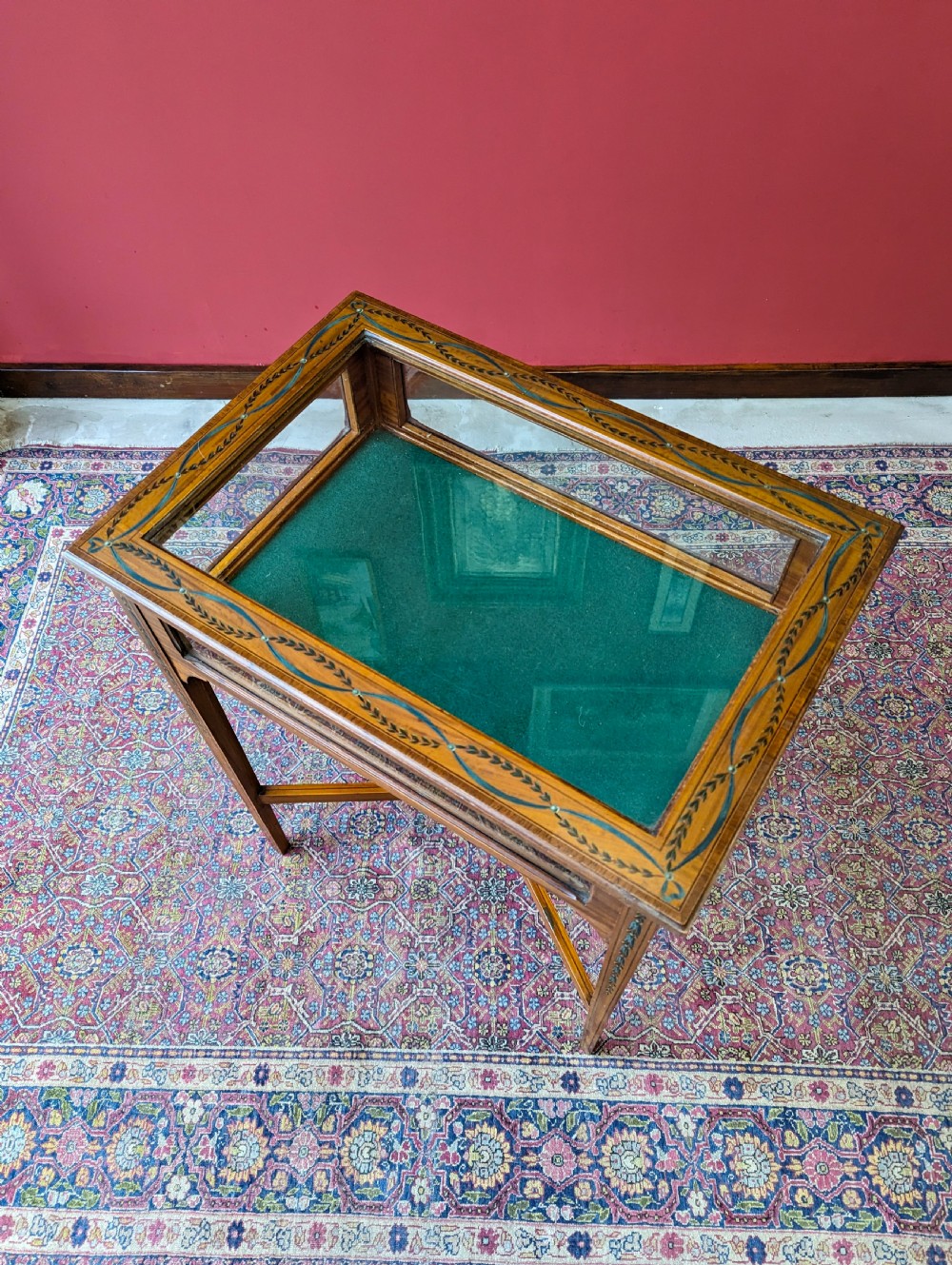 Antique Victorian Satinwood Bijouterie Table / Vitrine View X