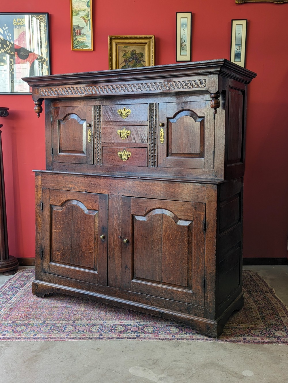 Antique 18th Century Welsh Oak Court Cupboard / Didarn View IV