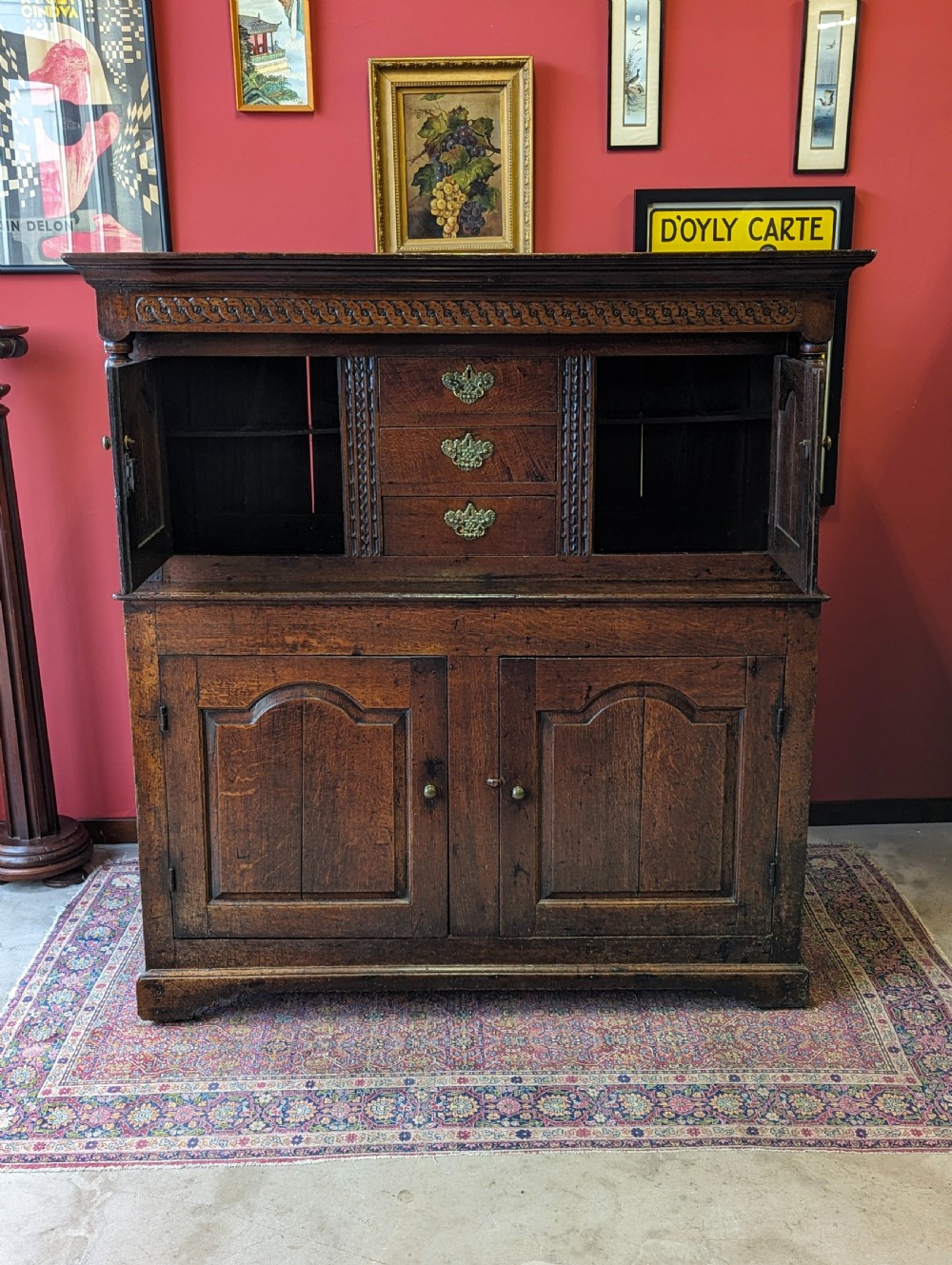 Antique 18th Century Welsh Oak Court Cupboard / Didarn View VI