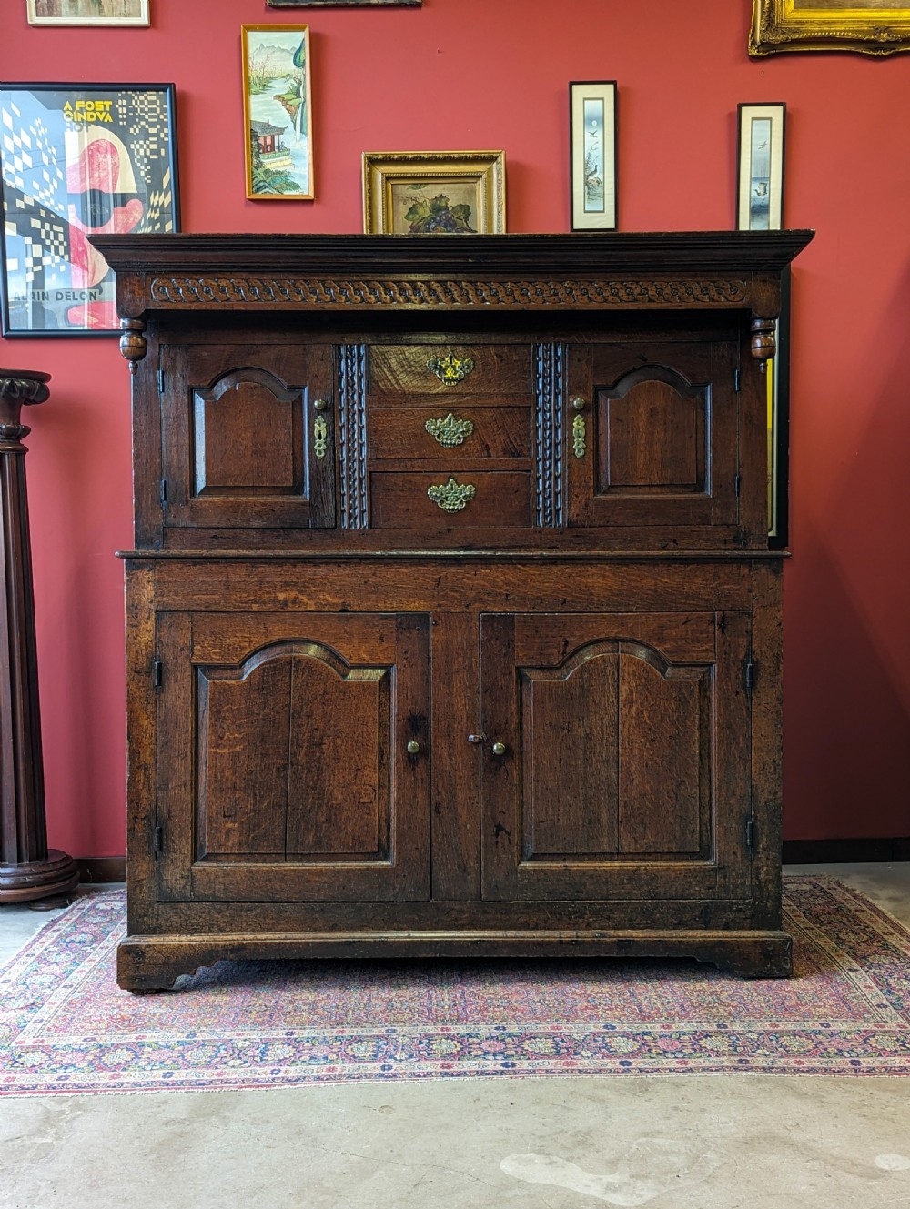 Antique 18th Century Welsh Oak Court Cupboard / Didarn View VII