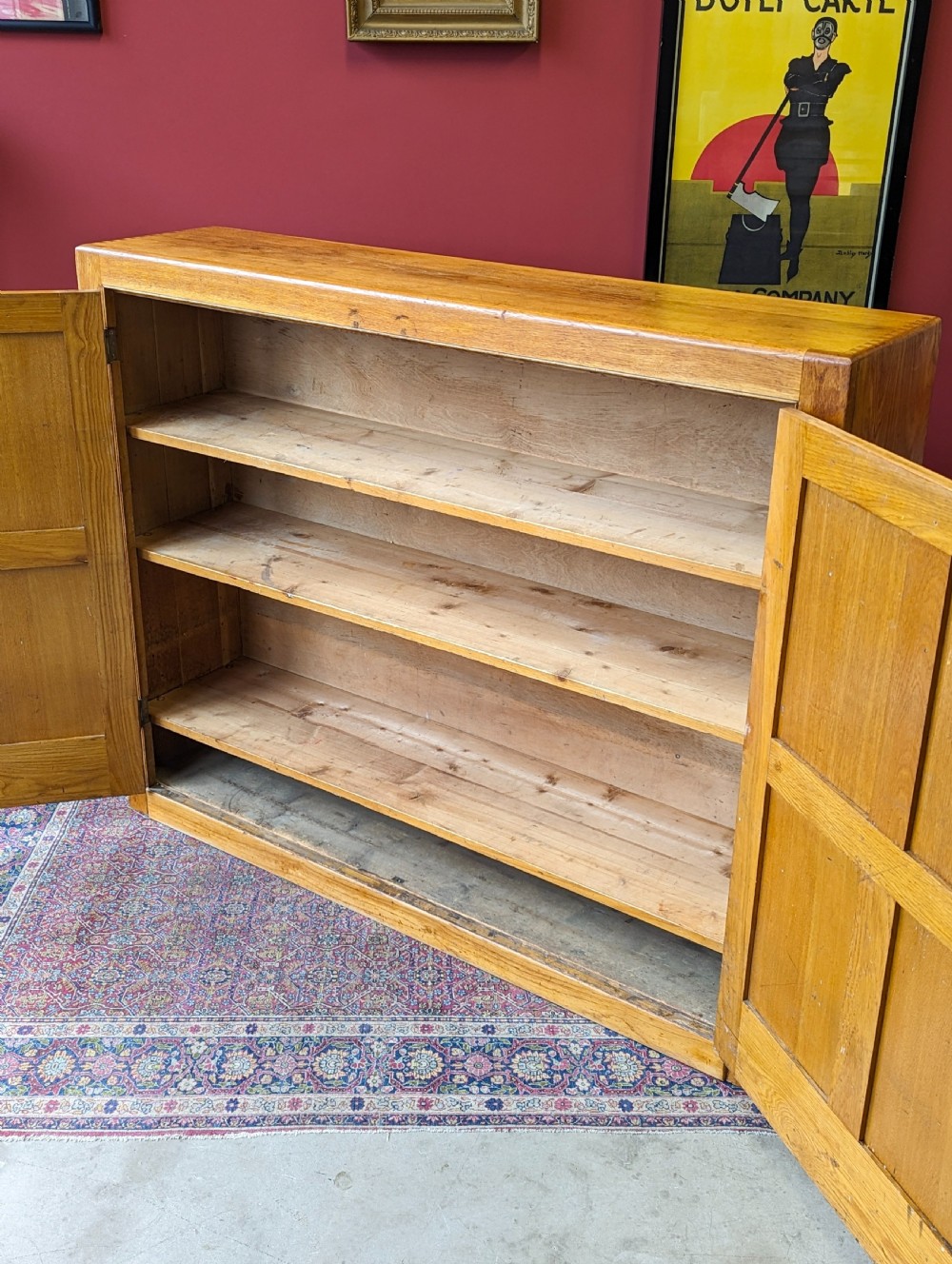 Antique Early 20th Century Large Light Oak Bookcase Cupboard View III