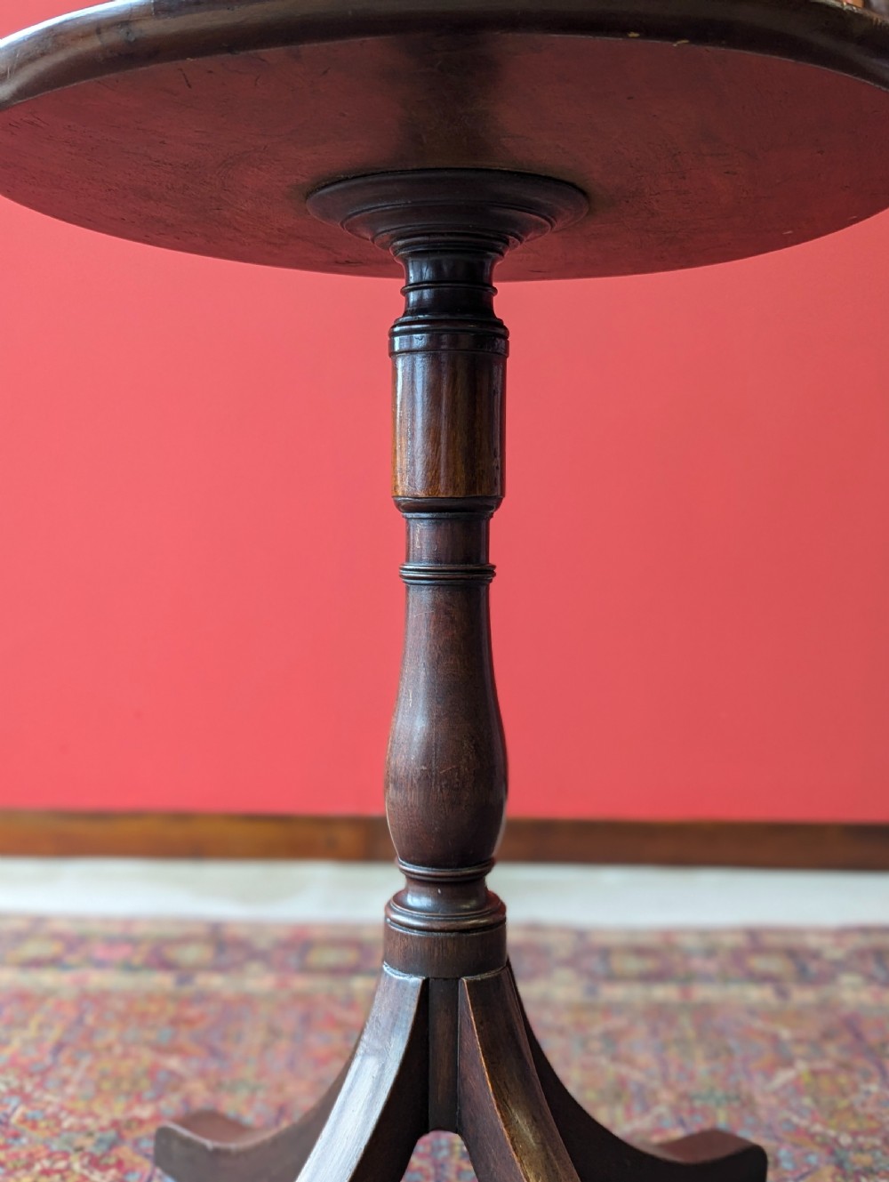 Antique Early Victorian Mahogany Circular Wine Table / Occasional Table View VIII