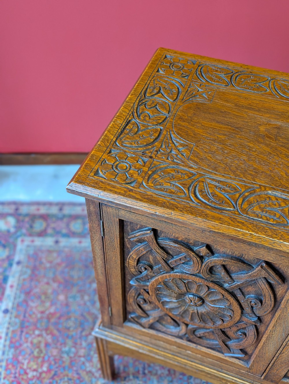 Antique Early 20th Century Carved Oak Raised Cupboard View VII