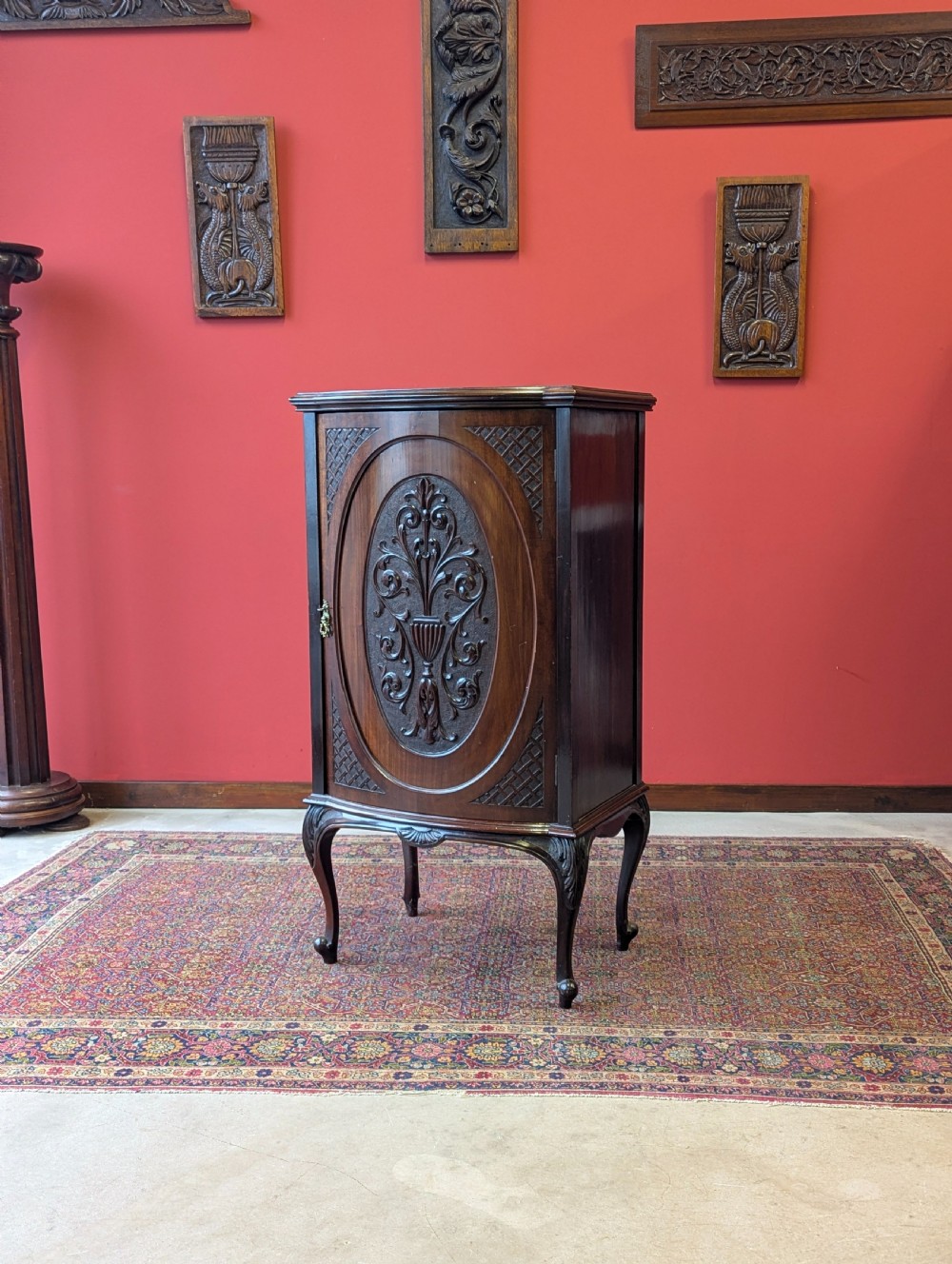 Antique Victorian Carved Mahogany Cupboard / Cabinet / Bedside
 View VII