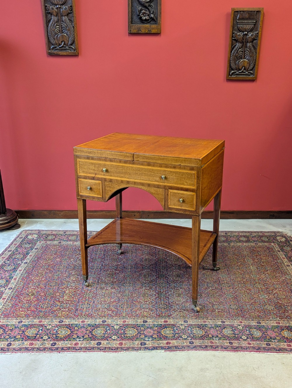 Antique Edwardian Mahogany Poudreuse Dressing Table View II