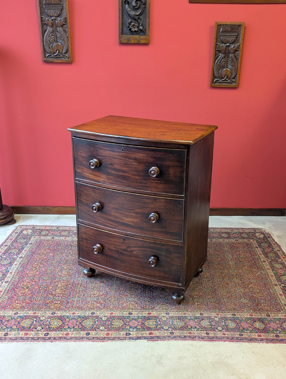 Antique Georgian Mahogany Bow Front Chest of Drawers c.1825