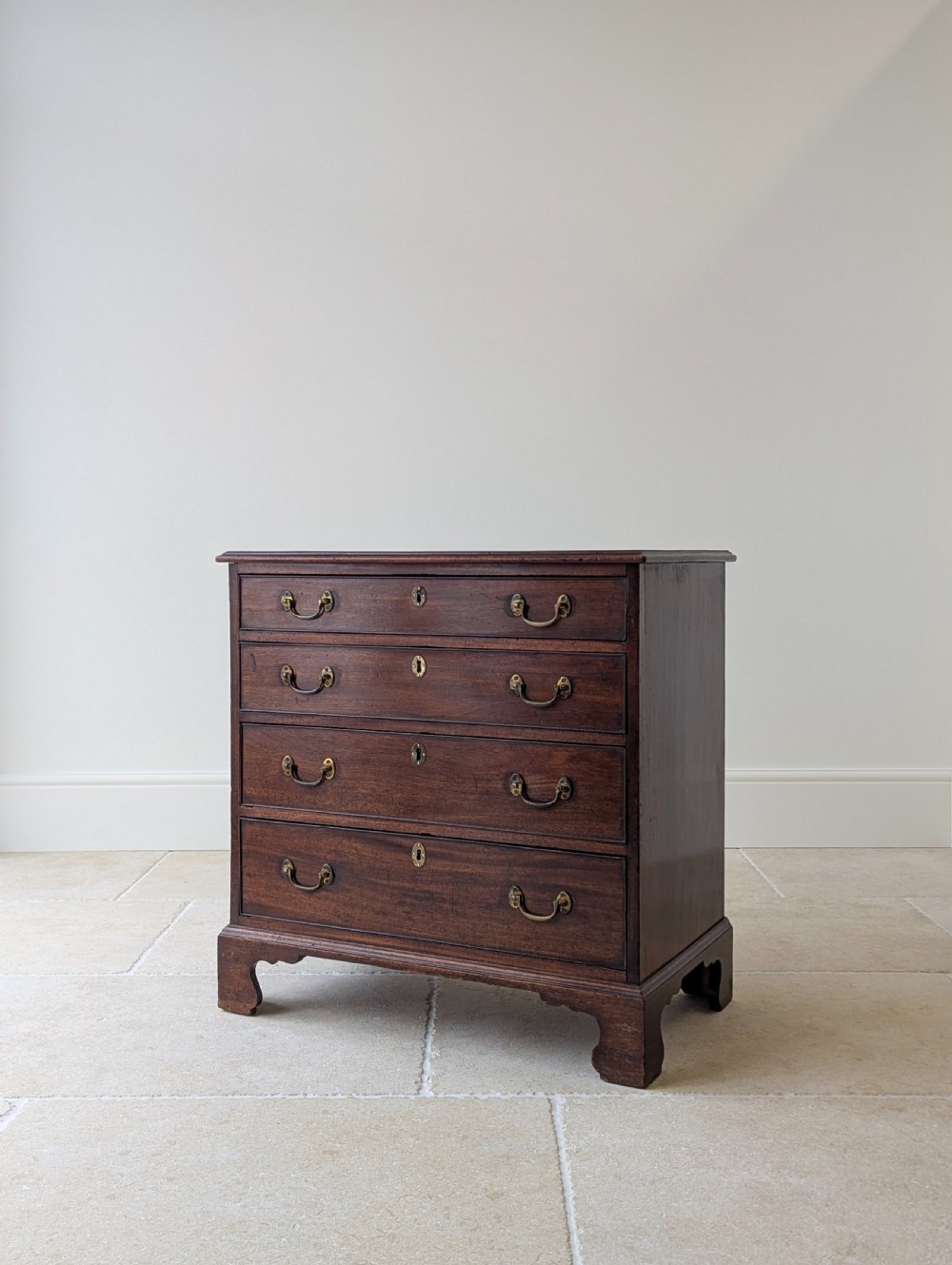 Antique George III Mahogany Chest of Drawers c.1800 View VIII