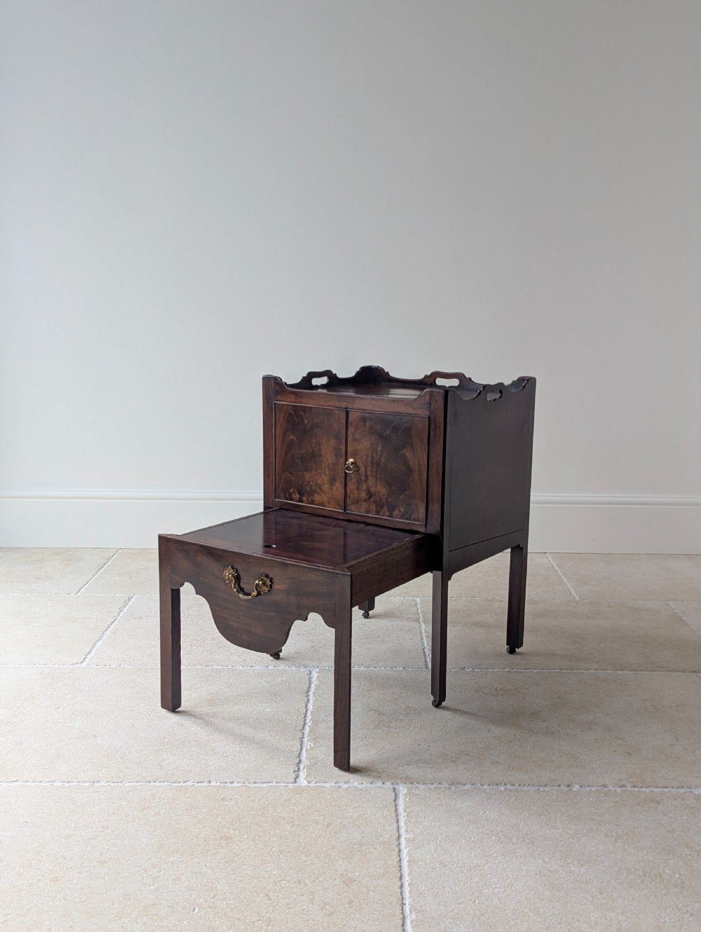 Antique George III Mahogany Bedside Commode c.1800 View II