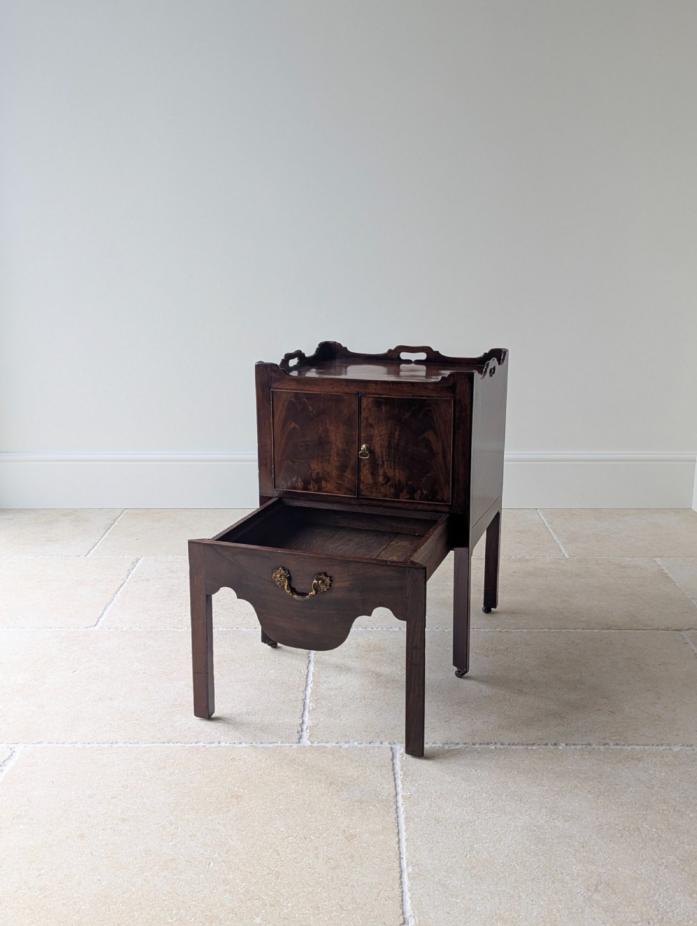 Antique George III Mahogany Bedside Commode c.1800 View VI