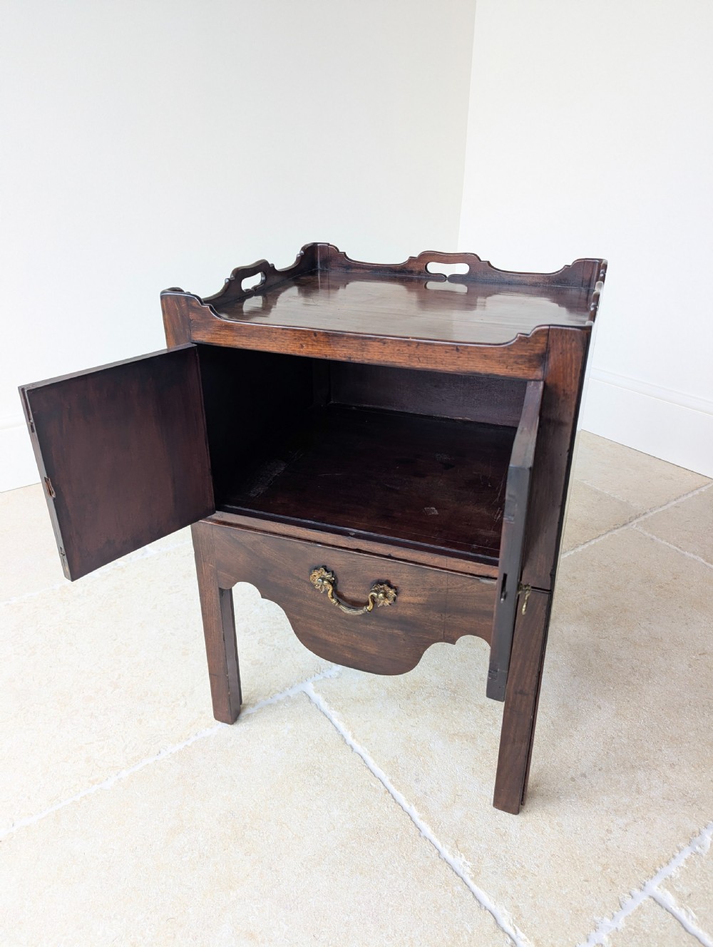 Antique George III Mahogany Bedside Commode c.1800 View VIII