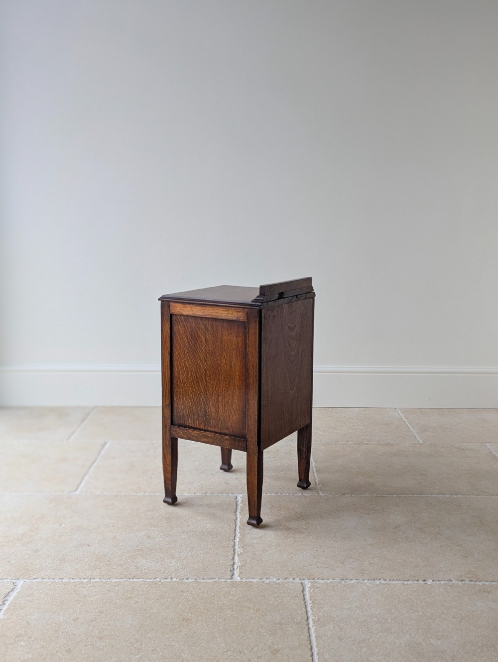 Antique Edwardian Arts & Crafts Oak Bedside Cabinet c.1910 View III