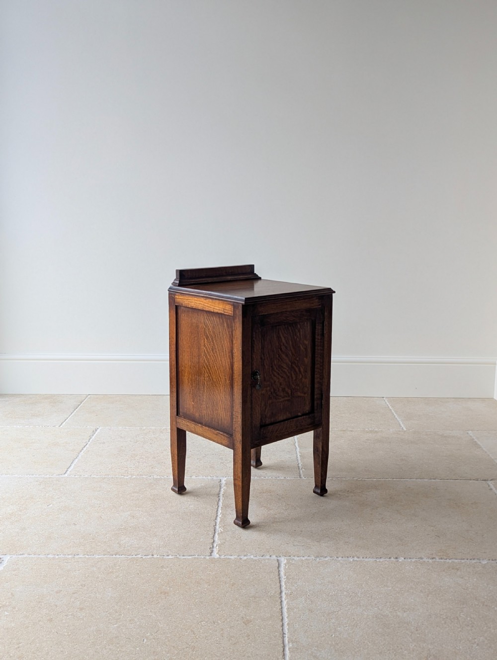 Antique Edwardian Arts & Crafts Oak Bedside Cabinet c.1910 View IV
