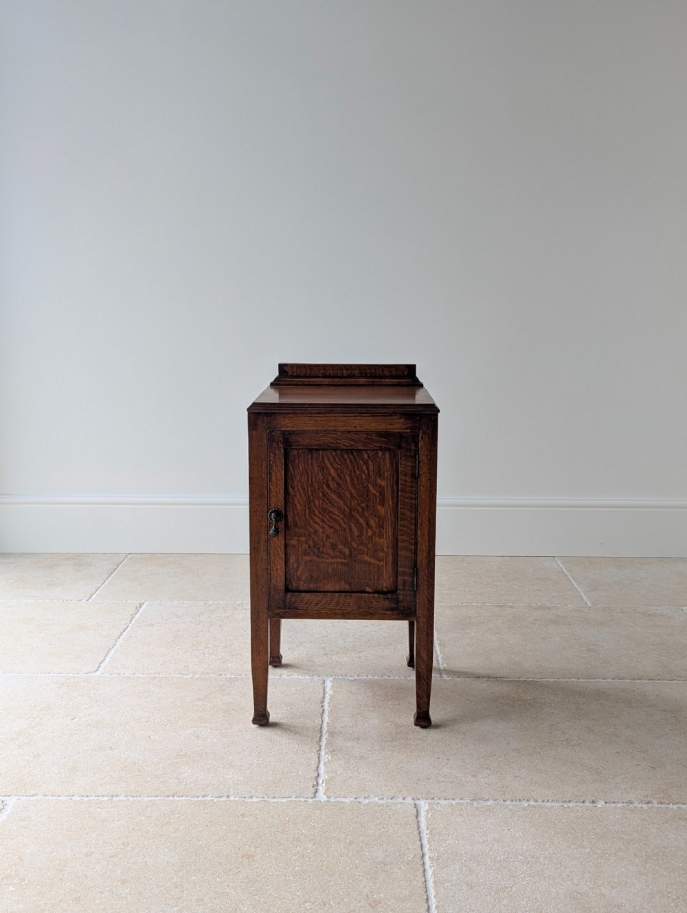 Antique Edwardian Arts & Crafts Oak Bedside Cabinet c.1910 View X