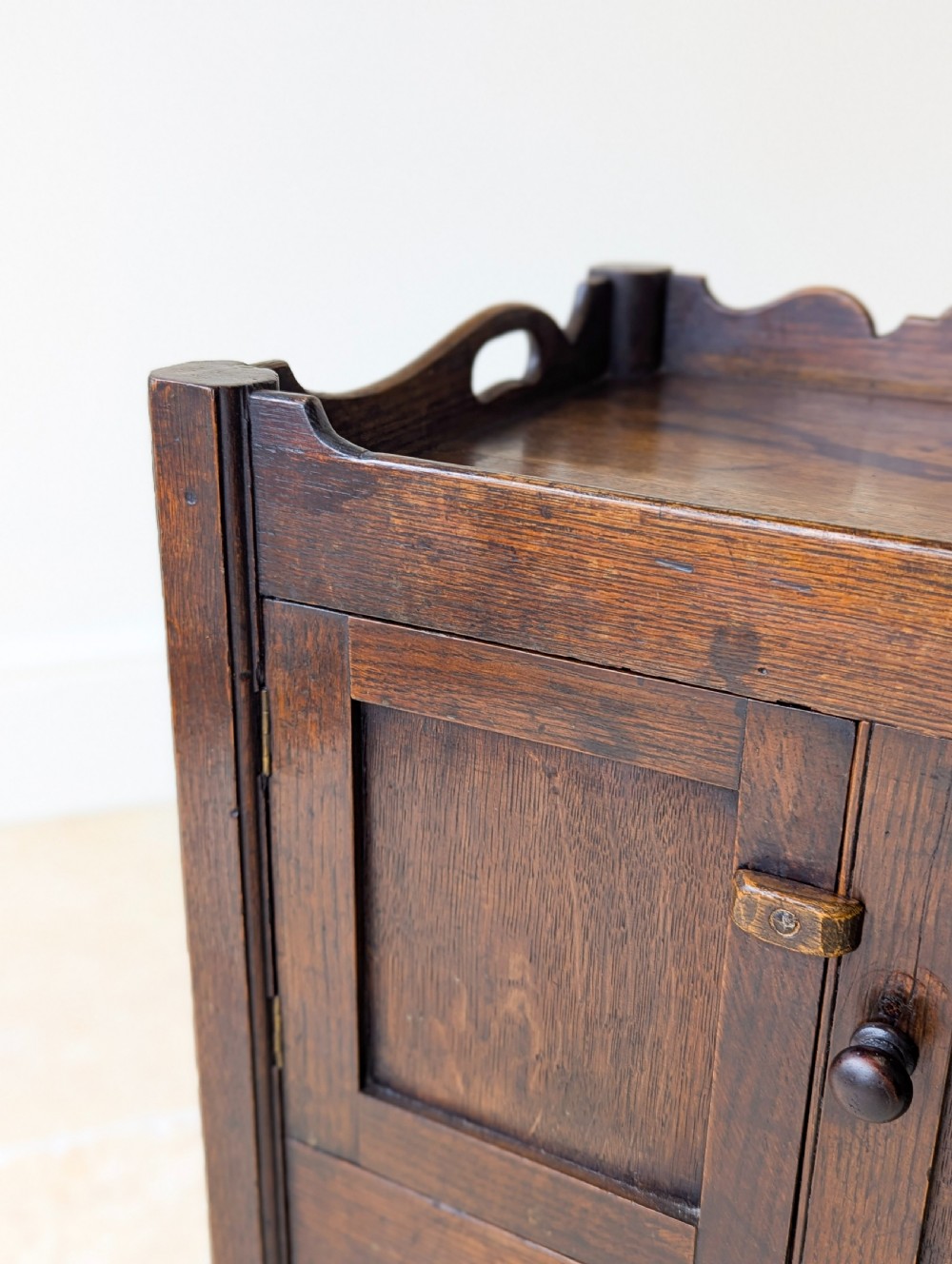 Antique Georgian Oak Bedside Cabinet c.1820 View VIII