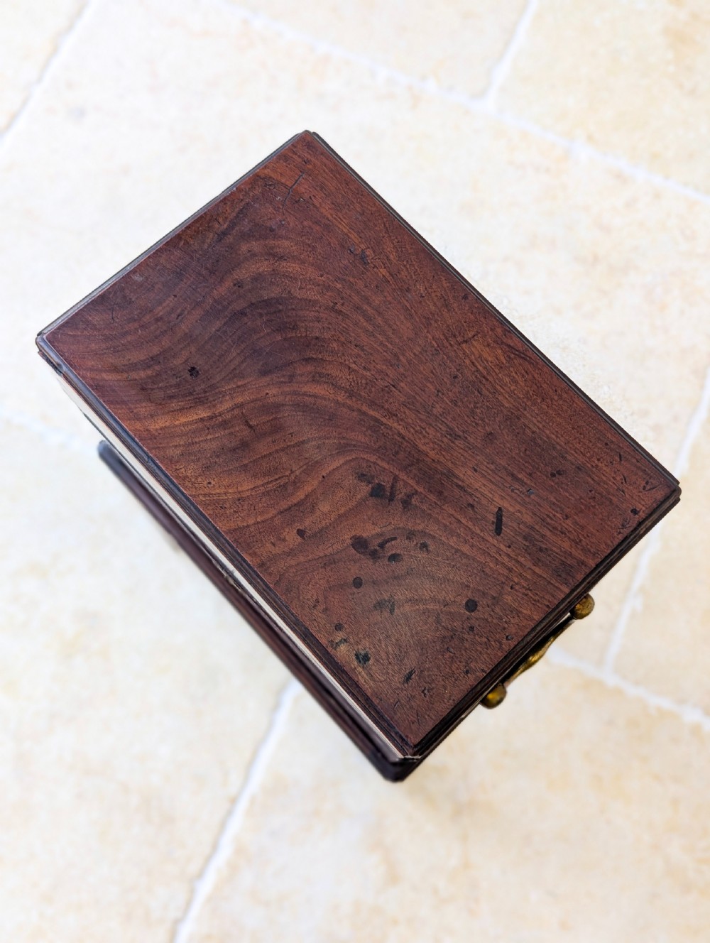 Antique Georgian Mahogany Cellarette on Stand c.1810 View IV