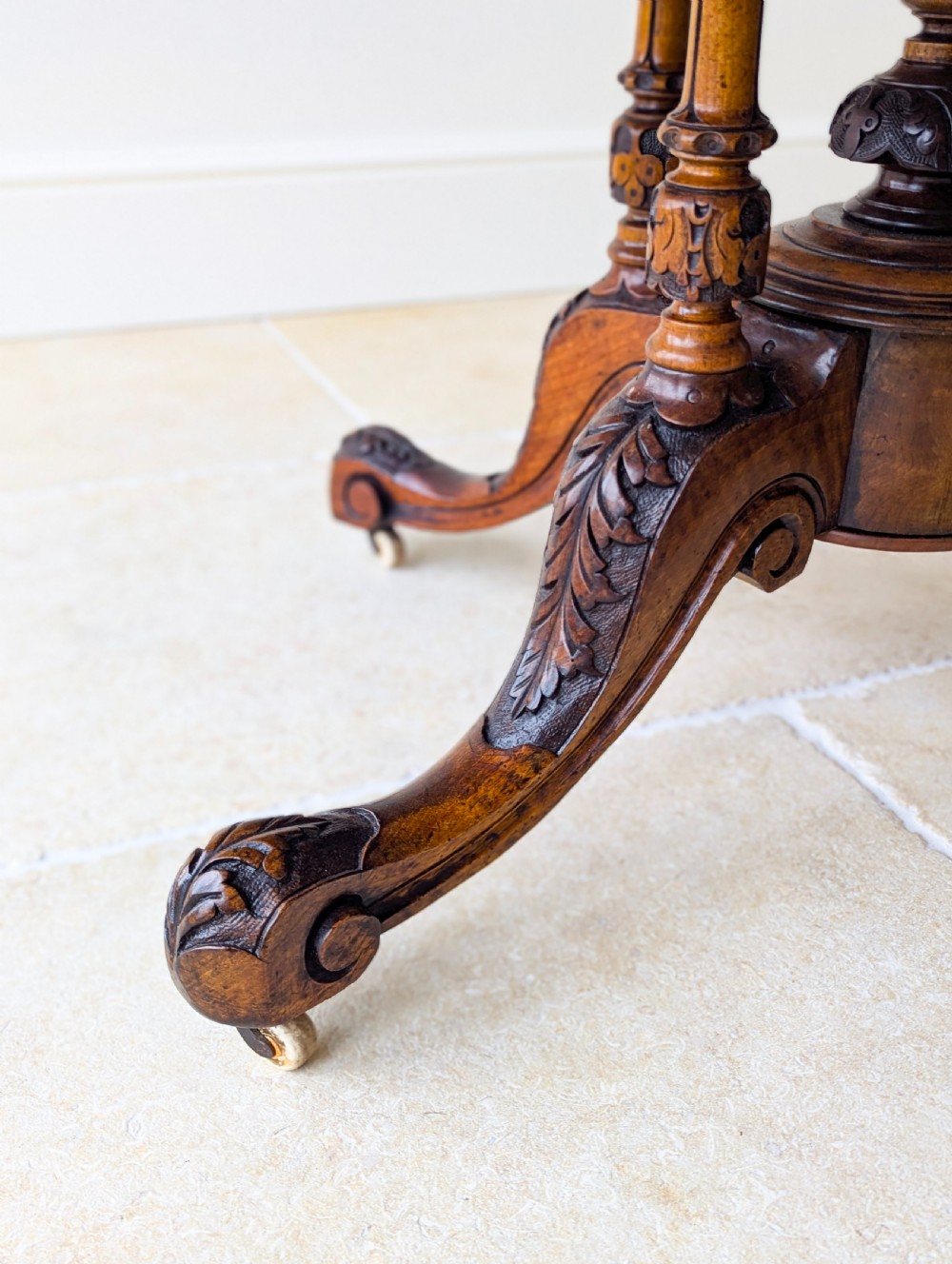 Antique Victorian Burr Walnut Tilt-Top Centre Table c.1860 View XIX