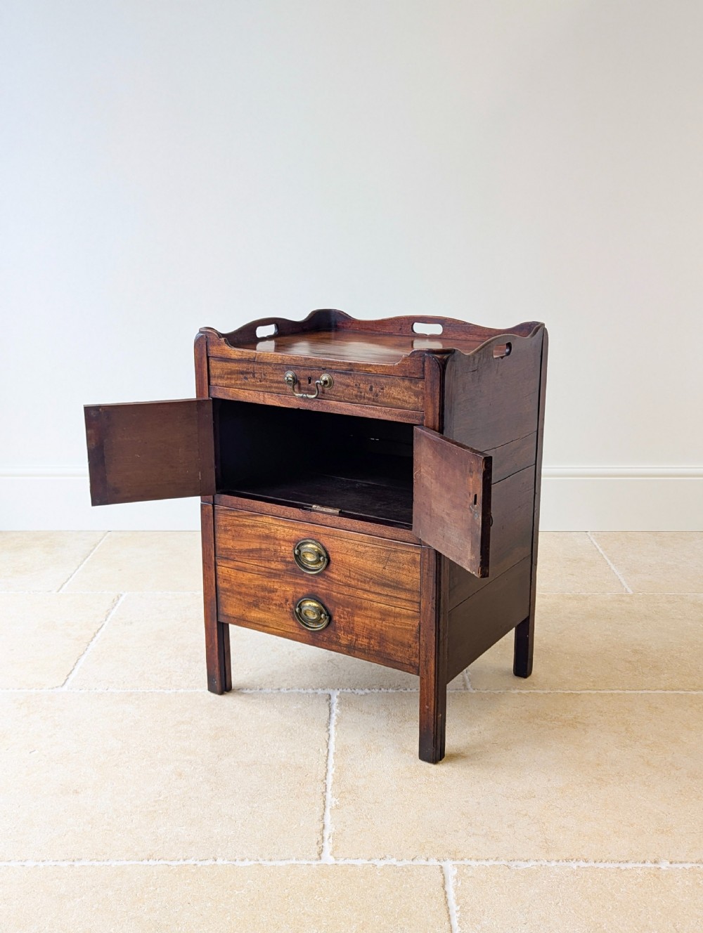Antique Georgian Mahogany Bedside Commode c.1800 View IV