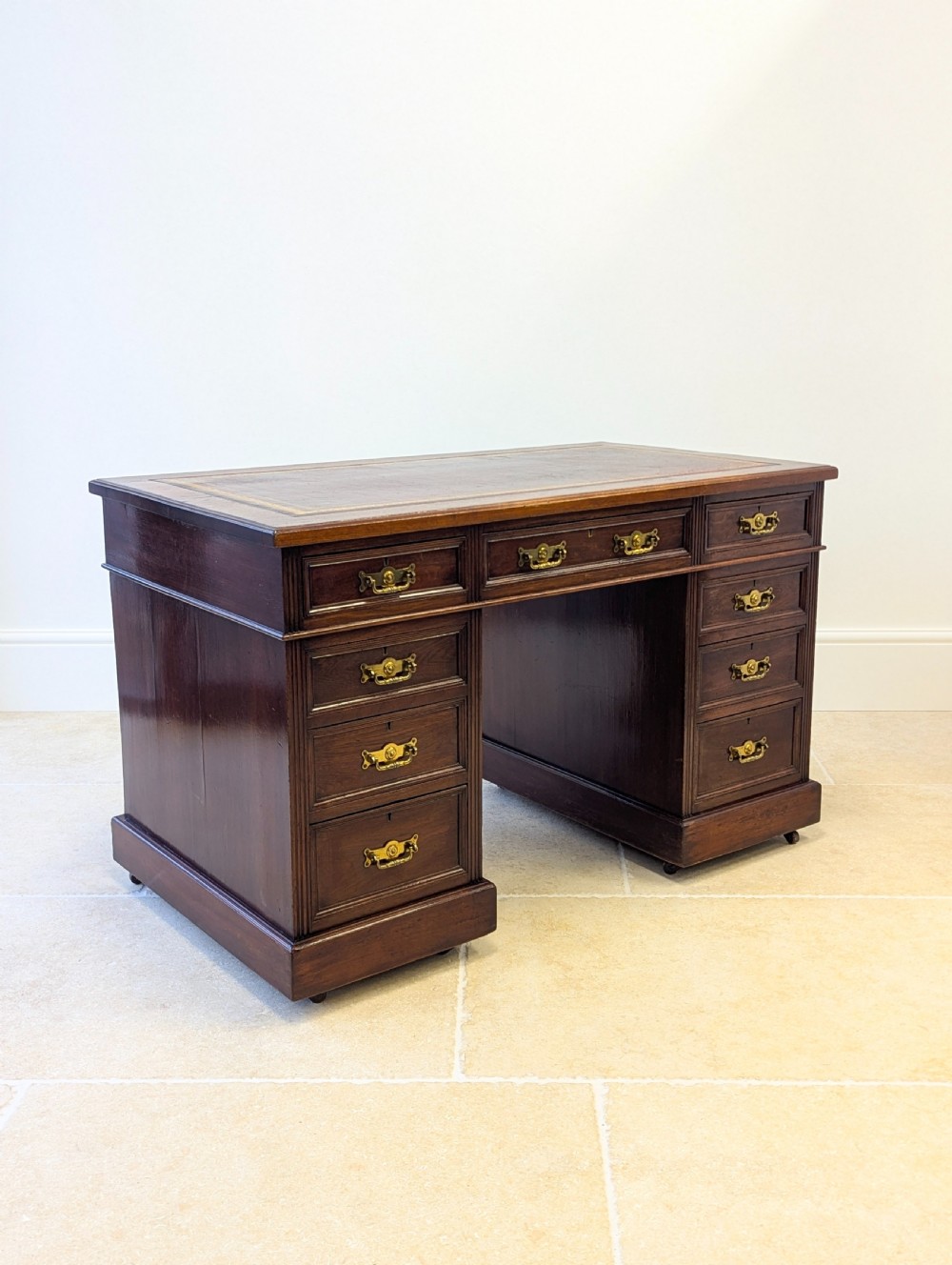 Antique Victorian Mahogany Pedestal Desk c.1890 View VII