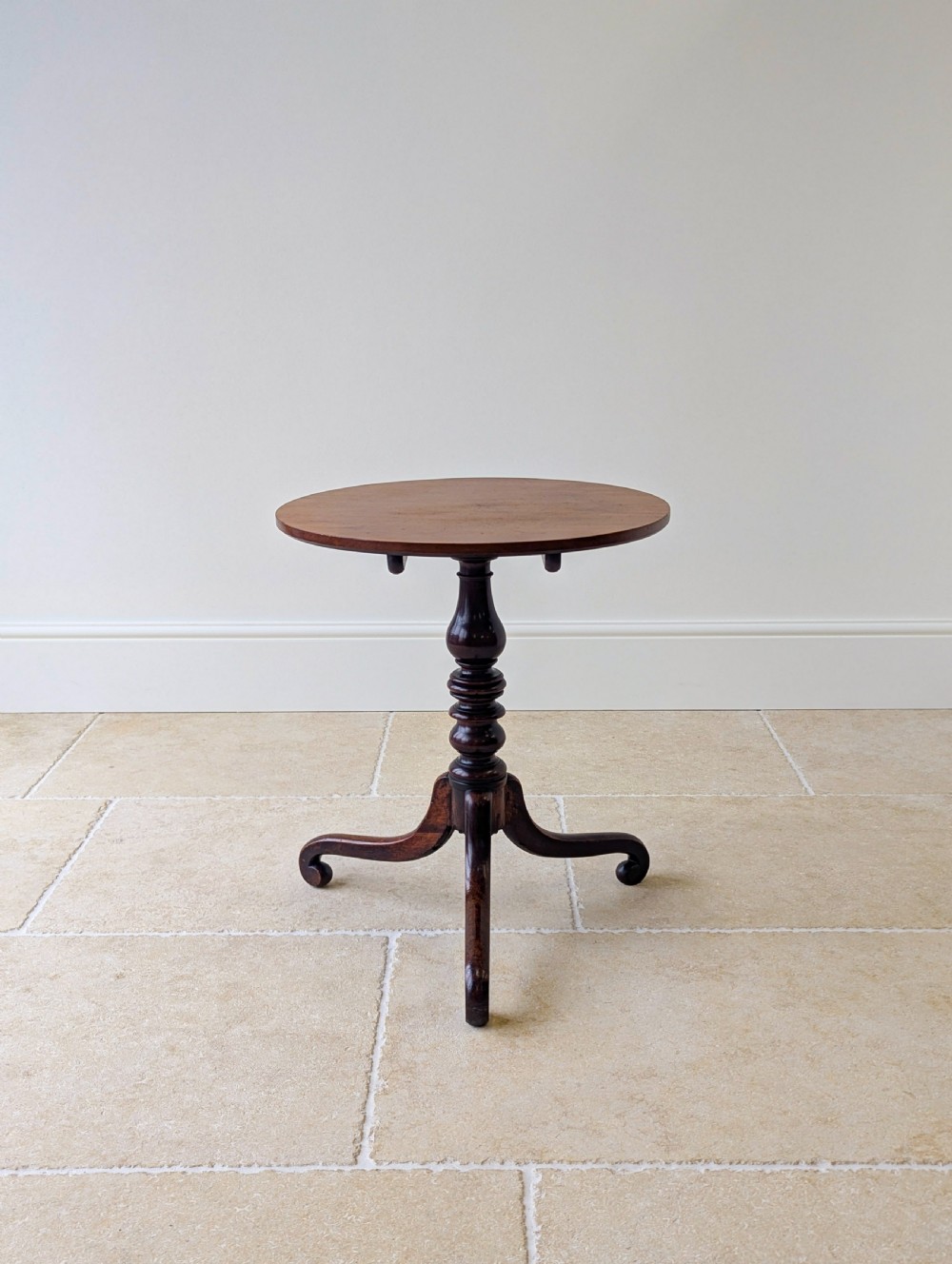 Antique Late Georgian Mahogany Tilt-Top Occasional Table c.1800 View III