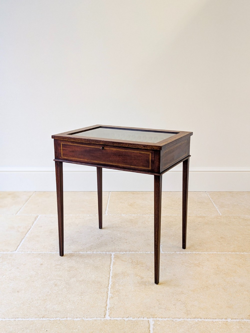 Antique Edwardian Mahogany Bijouterie Table c.1910