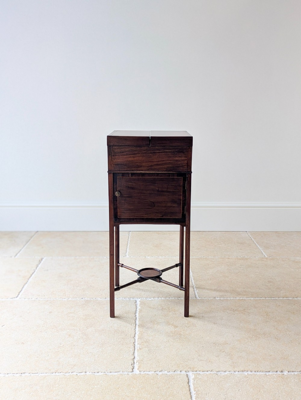 Antique Georgian Mahogany Gentleman’s Bedside Washstand c.1800 View III