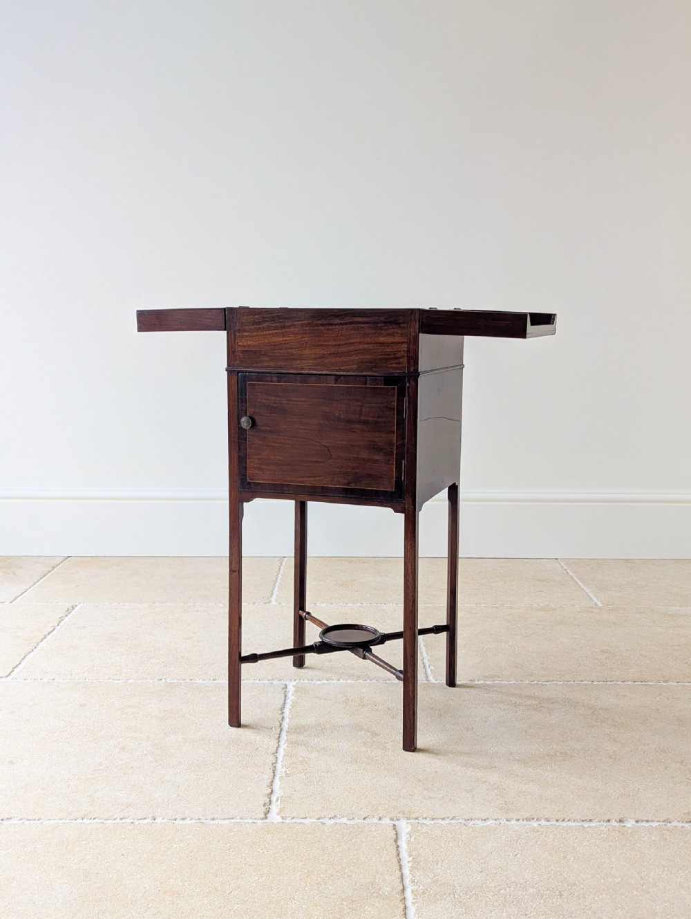 Antique Georgian Mahogany Gentleman’s Bedside Washstand c.1800 View IV