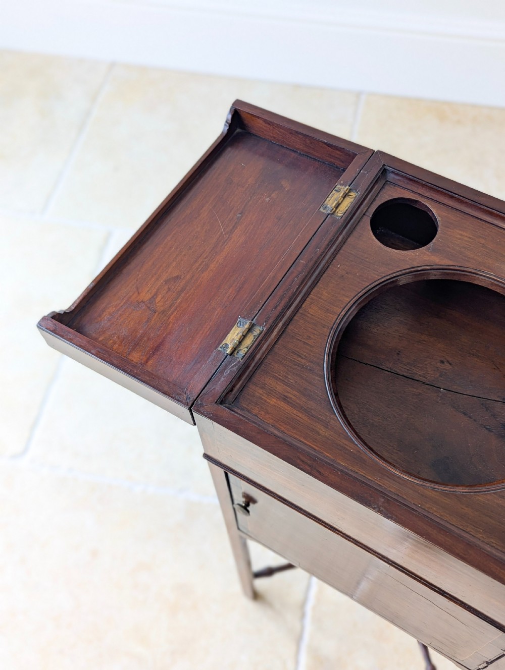 Antique Georgian Mahogany Gentleman’s Bedside Washstand c.1800 View XVII