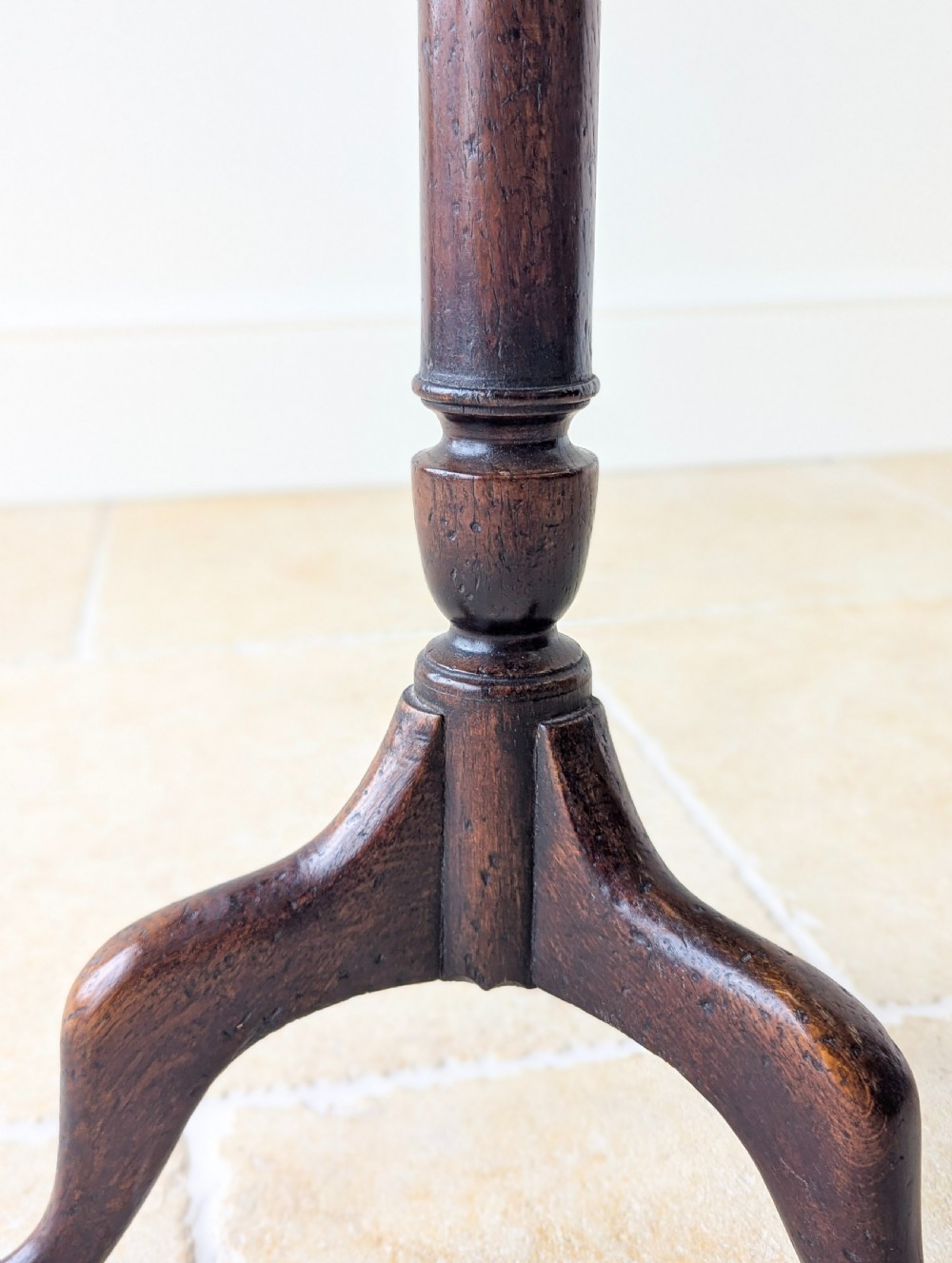 Antique Georgian Mahogany Tripod Wine Table c.1800 View XII