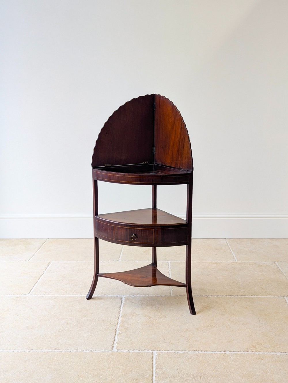 Antique Georgian Mahogany Corner Stand c.1810