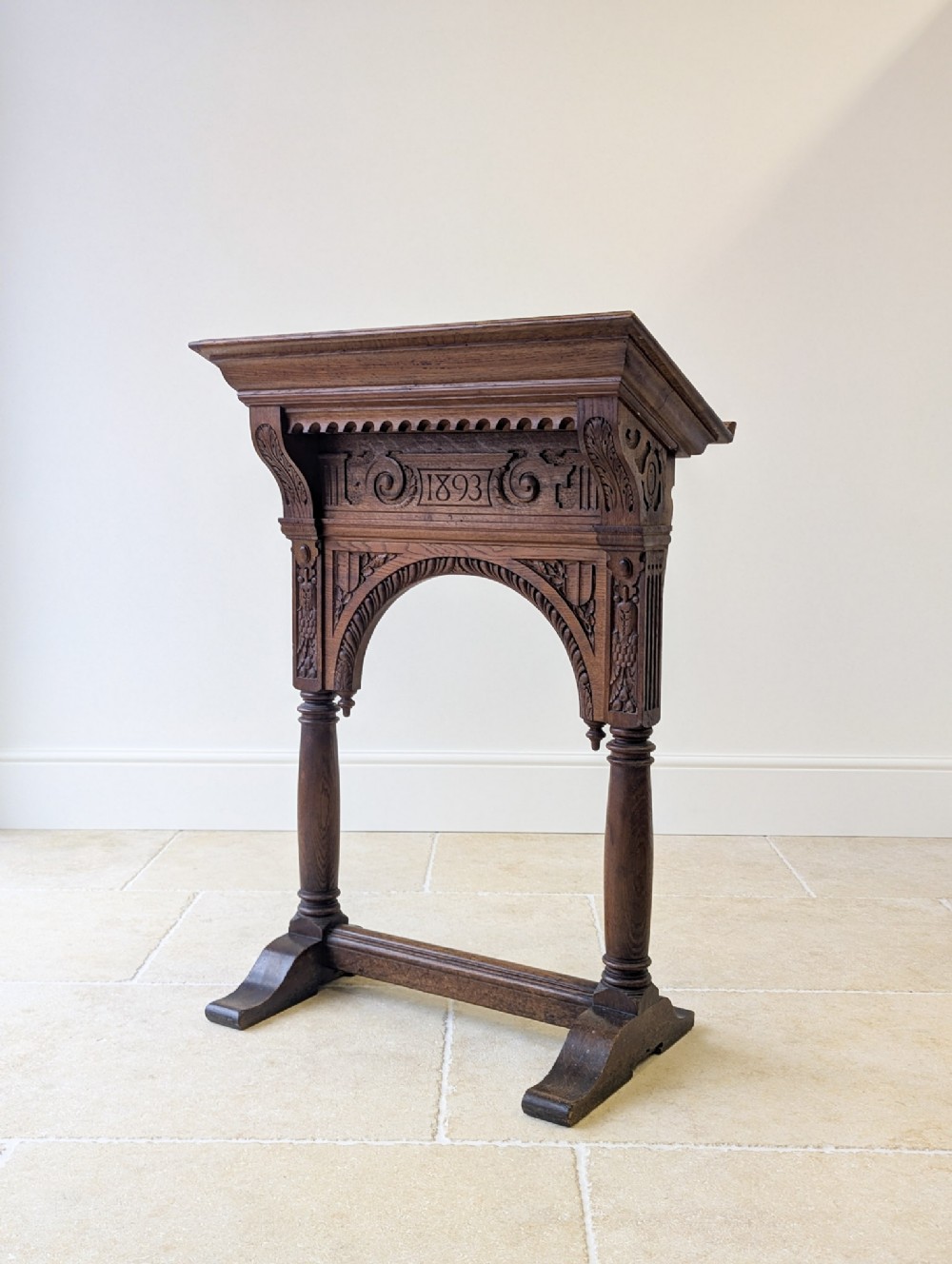 Antique Victorian Gothic Oak Lectern c.1893